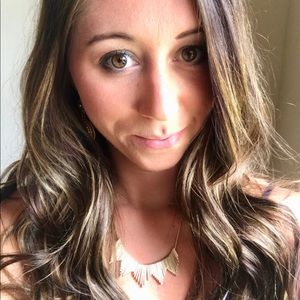 Meet your Posher, Lexie